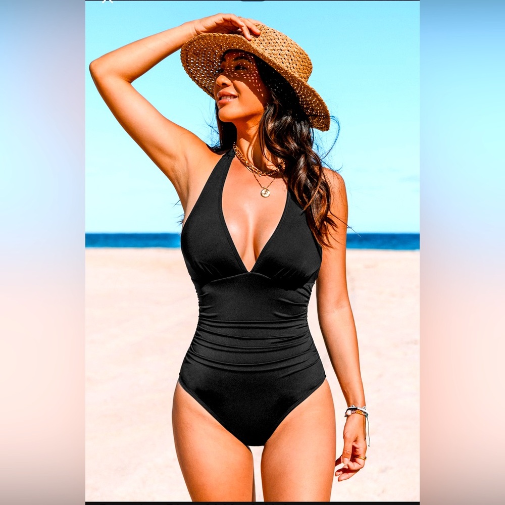✅SOLD Cupshe Roaming River V-Neck Halter Top Slim & Sculpt One Piece Size S NWT